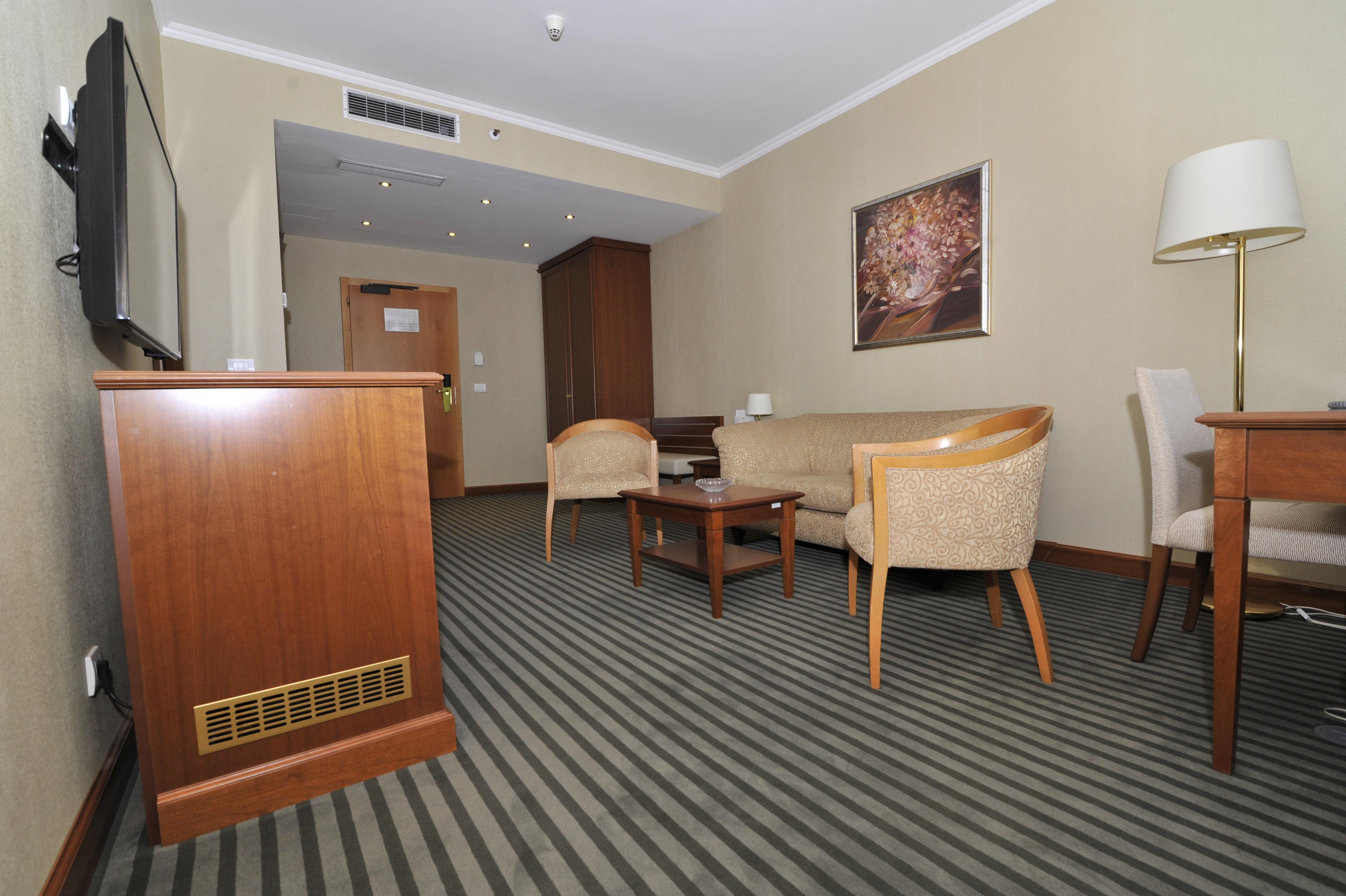 Holiday Inn Skopje, an IHG Hotel Eksteriør bilde