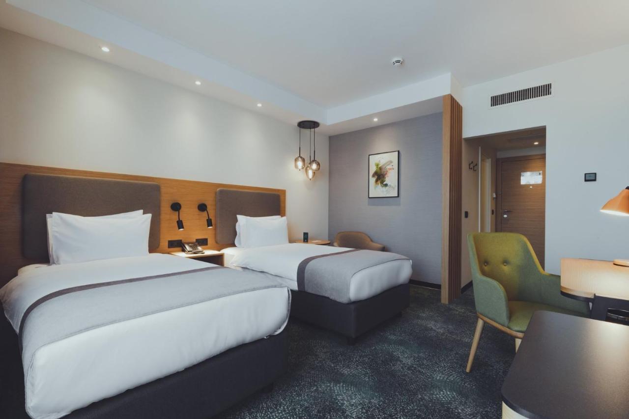 Holiday Inn Skopje, an IHG Hotel Eksteriør bilde