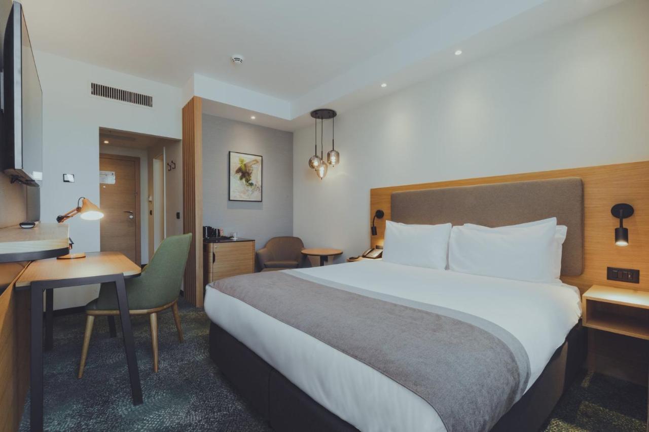 Holiday Inn Skopje, an IHG Hotel Eksteriør bilde