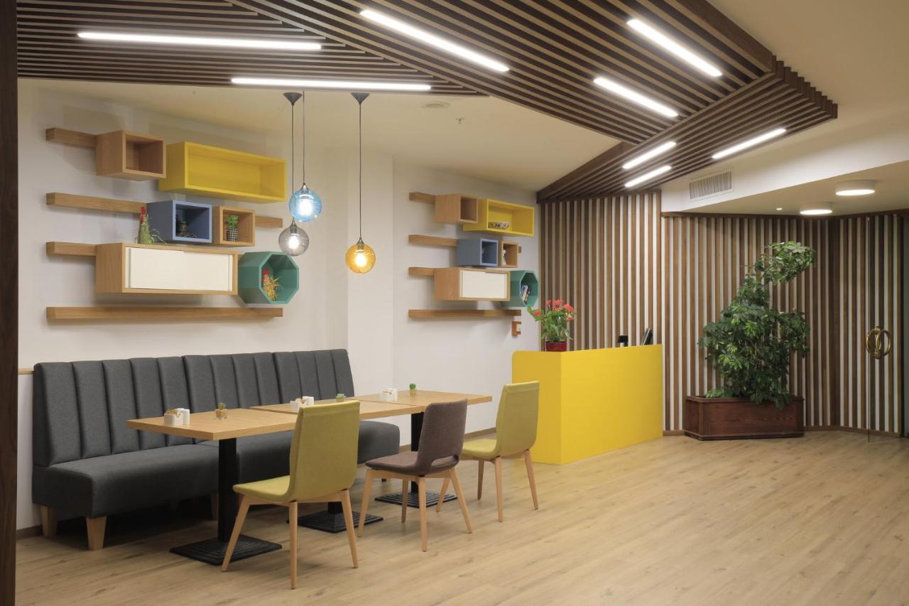 Holiday Inn Skopje, an IHG Hotel Eksteriør bilde