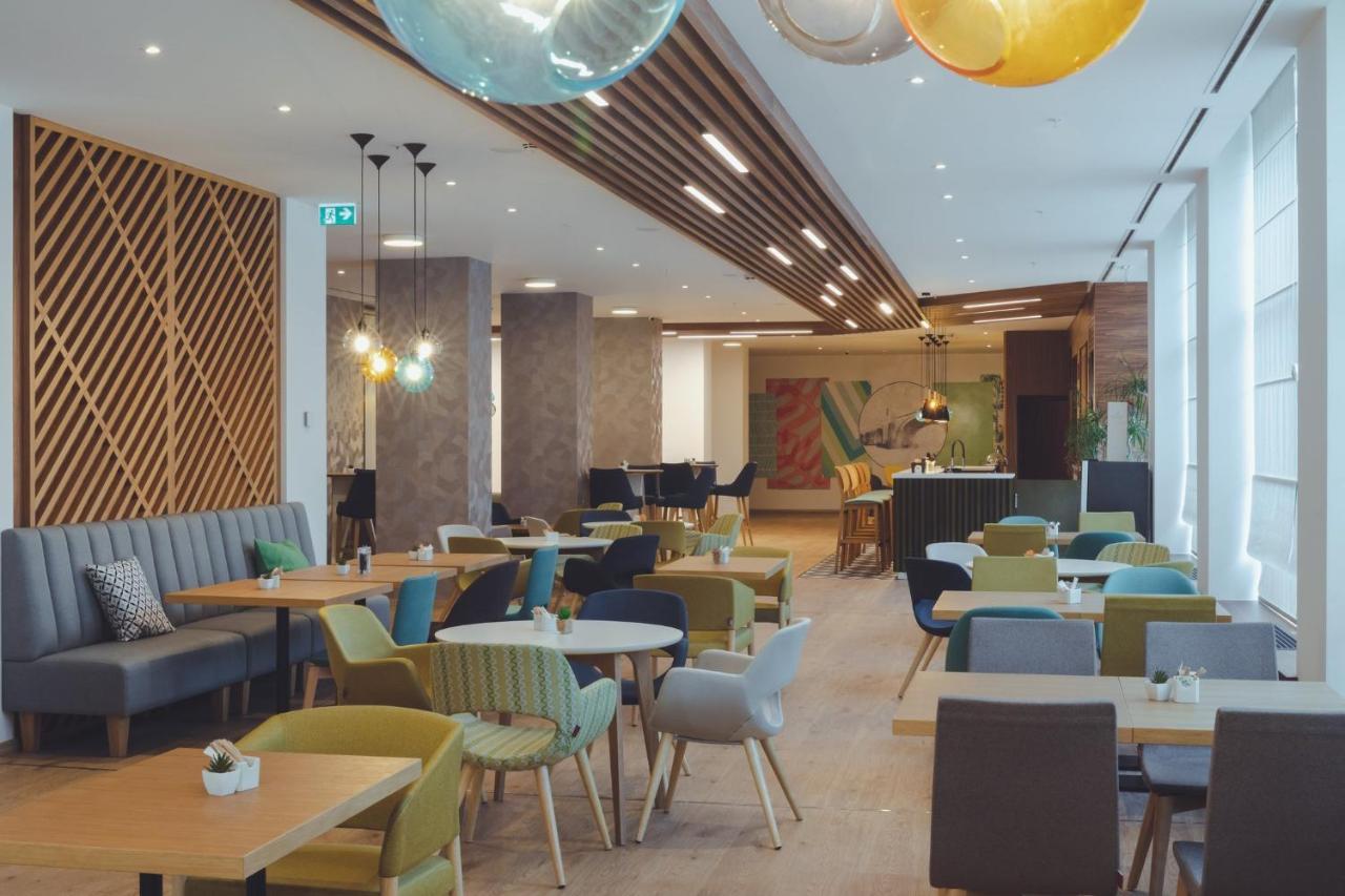 Holiday Inn Skopje, an IHG Hotel Eksteriør bilde